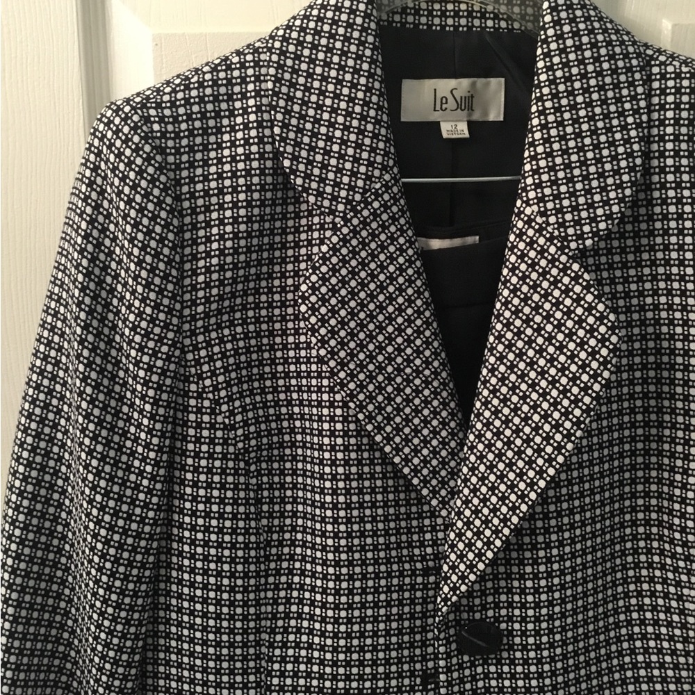 LeSuit Womens  pantsuit size 12 navy and white